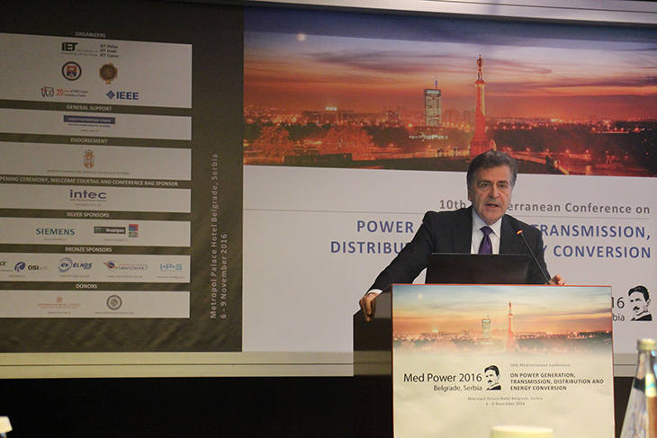 alex-photo-med-power-2016_web