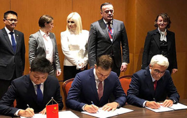 Gradonacelnik Beograda potpisao ugovore sa kineskim firmama za izgradnju toplovoda i pogona za otpadne vode