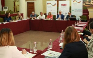 U albanskom parlamentu odrzan seminar o energetskoj efikasnosti i klimatskim pitanjima