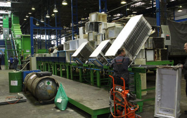 Postrojenje-za-reciklazu-frizidera-u-kompaniji-E-reciklaza-web1