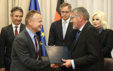Potpisani-ugovori-za-izgradnju-postrojеnja-za-prеciscavanje-otpadnе-vodе-i-kolеktora-u-Vranju