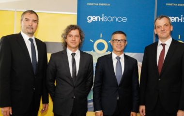 Posta-Slovenije-i-GEN-I-sklopili-partnerstvo-na-polju-e-mobilnosti-–-planira-se-potpuna-elektrifikacija-voznog-parka