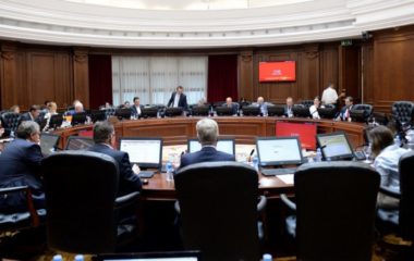 Vlada-trazi-raspisivanje-tendera-za-izbor-garantovanog-i-rezervnog-snabdevaca-elektricnom-energijom