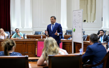 Makedonija raspisala tender za izbor garantovanog i rezervnog snabdevaca elektricnom energijom