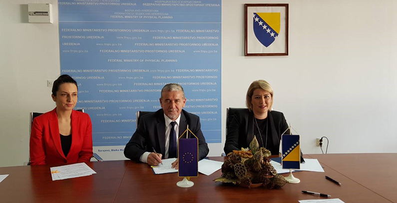 Potpisani ugovori za obnovu tri škole u Kantonu Sarajevo vredni 642.000 evra