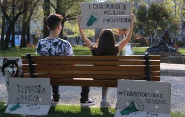 Protesti-djaka-protiv-klimatskih-promena-petak