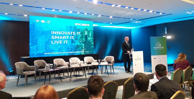 Koncept pametnog grada: digitalizacija, e-mobilnost, OIE, pametne mreže