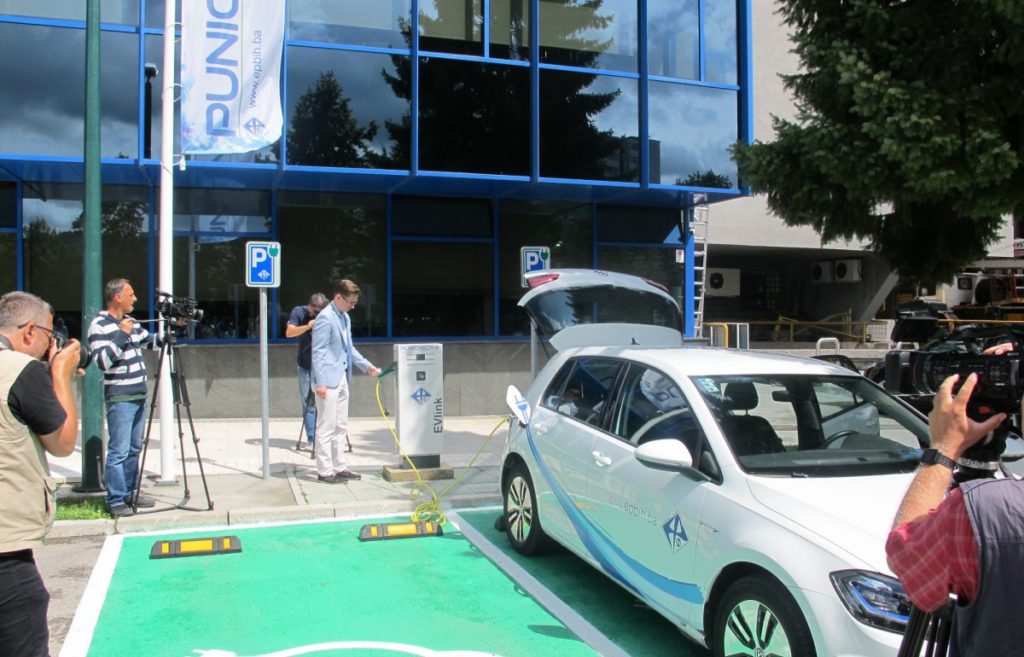 EPBiH postavila još 6 punjača za EV i nabavila još 6 električnih automobila