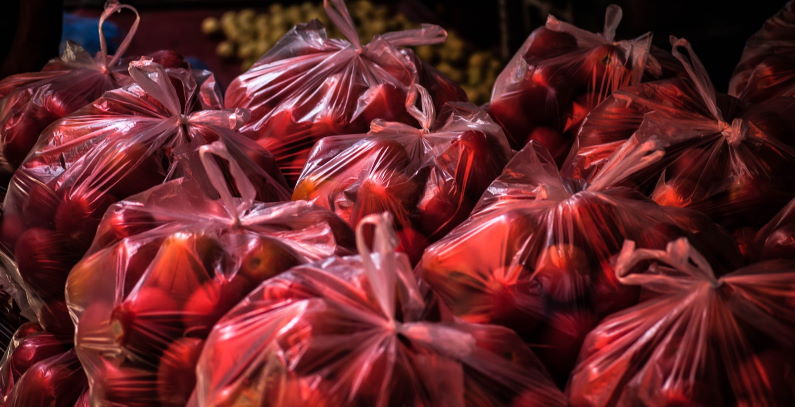 sad korona virus plasticne kese