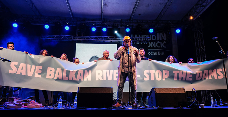 Svetski-dan-muzike-umetnici-Spasimo-plavo-srce-Evrope-rambo-amadeus