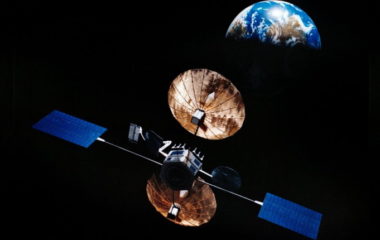 Sateliti sa solarnim panelima struju Zemlju