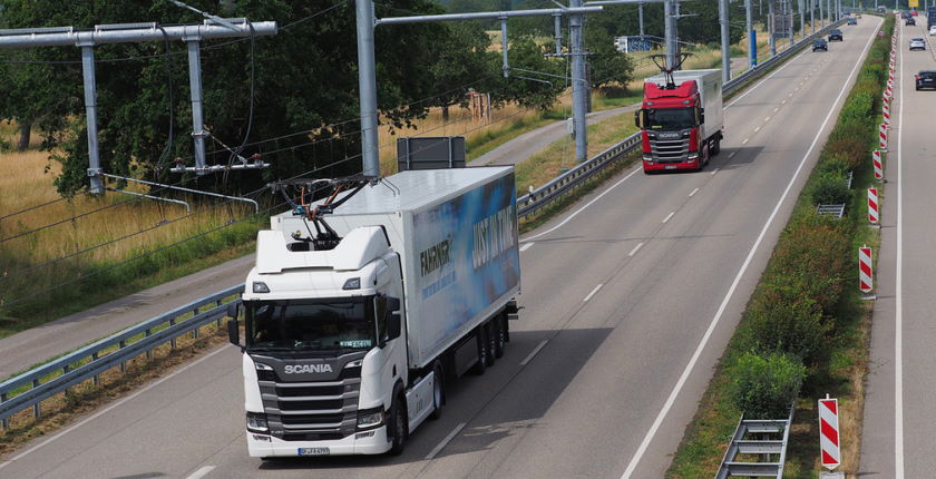 nemackom auto putu testiraju napajanje kamiona strujom trole