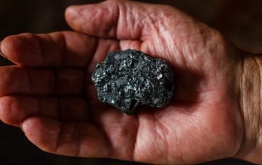 MMF Skok cena metala preti uspori energetsku tranziciju