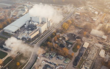 Prekogranicna taksa na CO2 bi trebalo da se placa na jos vise proizvoda i godinu dana ranije