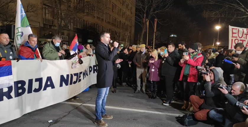 Demonstranti ce kampovati Predsednistva zabrane za litijum i bor