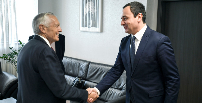 wesley-clark-kurti-solar-kosovo