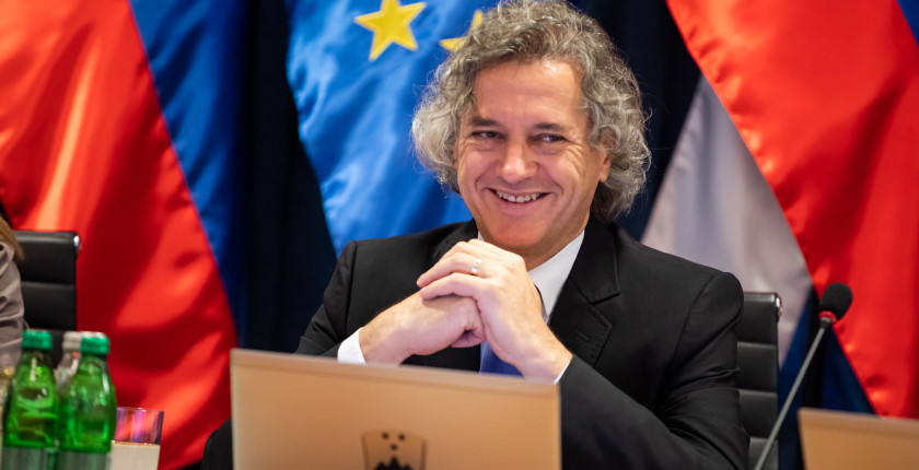 Slovenija zamrzava cene struje gigavat solara snabdeva domacinstva