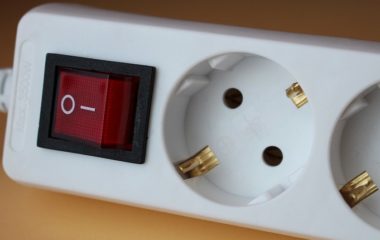 struja cene racuni pomoc vauceri