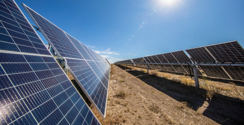 EU novim solarnim elektranama 2022 nadomestila 102 tankera LNG