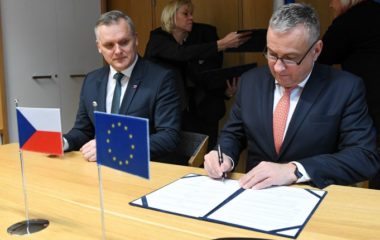 Slovenija ispunila nacionalni cilj za zelenu energiju statistickim prenosom iz Ceske