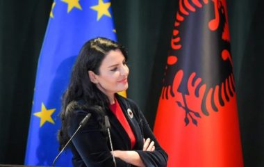 Baluku Albanija neto izvoznica struje ove godine aukcija solarne elektrane