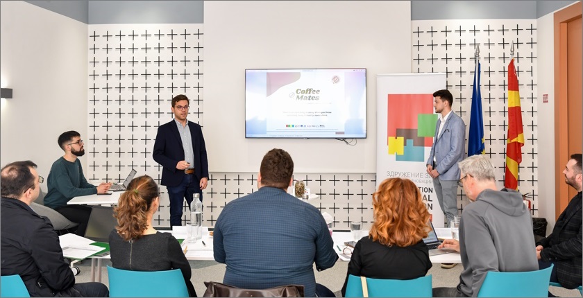 Okvir za onaočare od taloga kafe