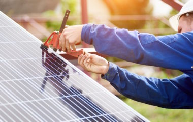 Ucenici srednjih skola u Turskoj proizvode solarne panele kao doprinos oporavku od zemljotresa