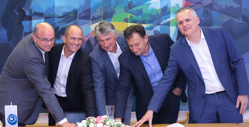 slovenija solar autoputevi hse dars seng