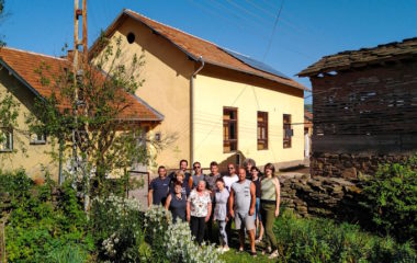 Postavljeni solarni paneli prvih zadruznih solarnih elektrana u Srbiji