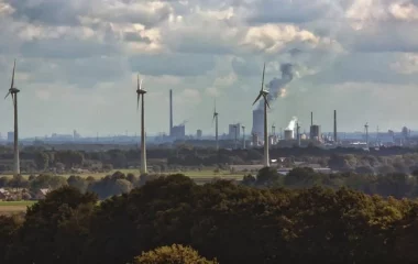 Nemacka planira smanjenje poreze na elektricnu energiju i povecanje subvencija kako bi podržala industriju usred rastucih cena