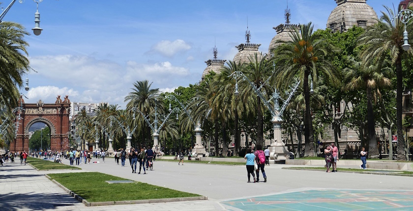 barselona turisticka taksa solar paneli