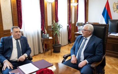 dodik mandic buk bijela