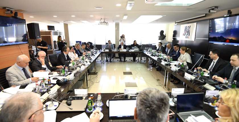 eps rekordna dobit milijardu evra