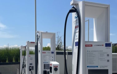Petrol finansiranje mrezu punjaca elektricna vozila Sloveniji Hrvatskoj