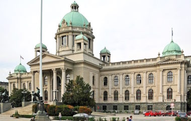 Predlog zabrane kopanja litijuma poslanicima razmenjuju optuzbe