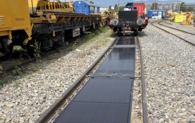 solarni paneli izmedju sina