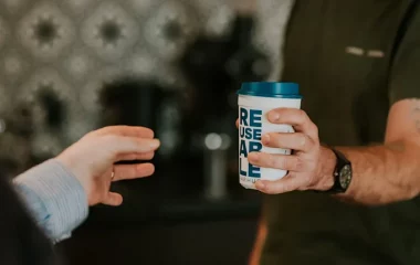 visekratna ambalaza za poneti