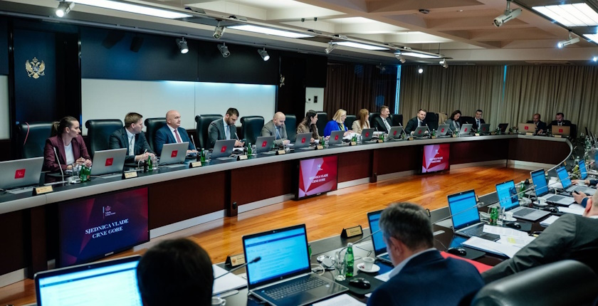 crna gora vlada uslovi solarne elektrane uniprom kap