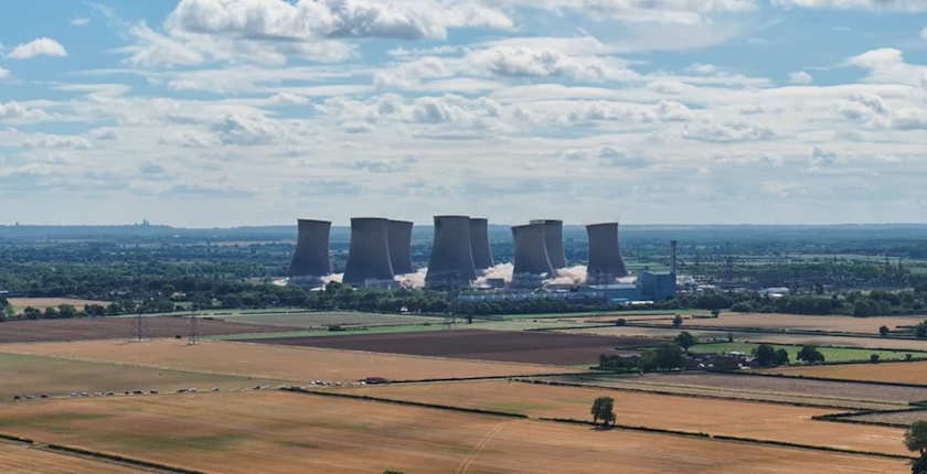Rusenje osam rasladnih tornjeva termoelektrane Cottan uslo je u ginisovu knjigu rekorda