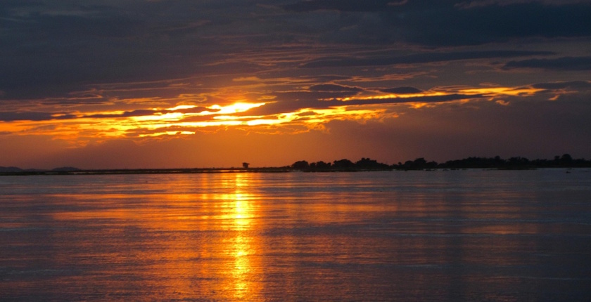 Indija ulaze 77 milijardi dolara u prenos struje iz hidroelektrana na Bramaputri, dok Kina gradi branu uzvodno