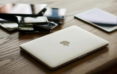 apple zelena energija