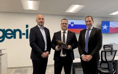 slovenija SAD firma gen i hjuston