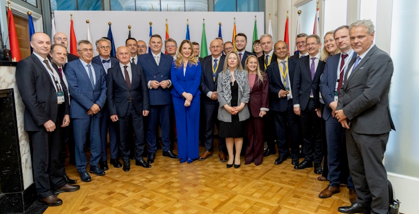 Crna Gora Ministarskog energetskog foruma Investicionog energetskog dijaloga predsedavanja Berlinskim procesom