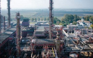 rafinerija pancevo mol nis prodaja
