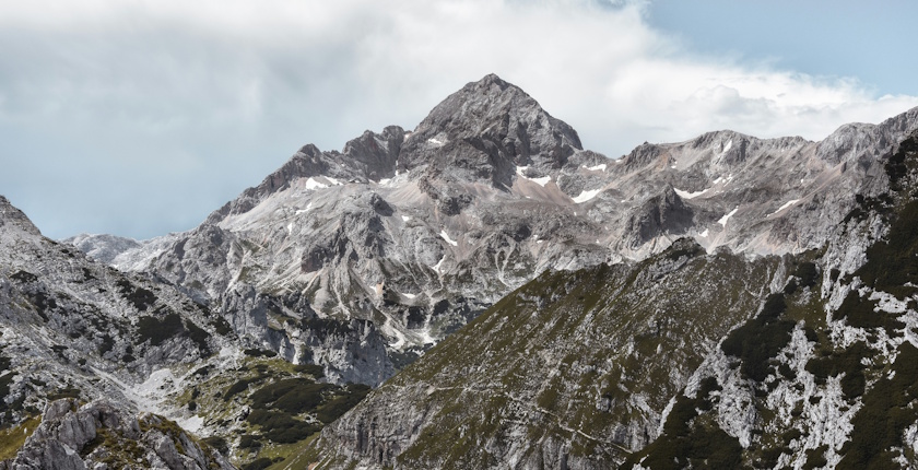 Slovenija, otopio se glecer na Triglavu