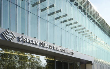 Turkey's Sisecam set up largest solar power plant