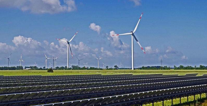 Akfen to build 4 new wind farms, 9 PV plants with EBRD’s backing of up to USD 102 million