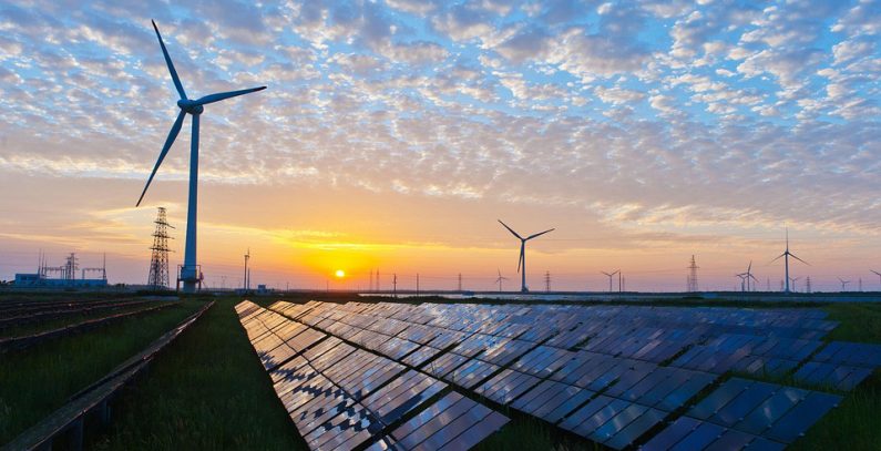 Greece to auction 423 MW in solar, wind capacities on December 10