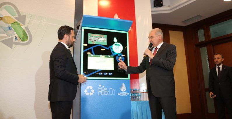 Istanbul’s deposit system lets you pay transit fare with recyclables
