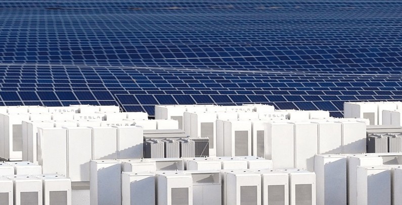 Greece discussing microgrids, energy storage systems with Tesla